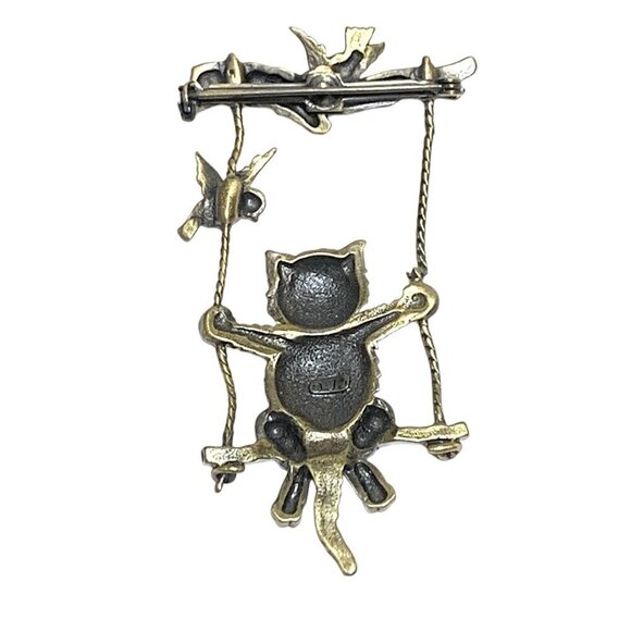 Vintage JJ Happy Cat On Swing Brooch With Birds In Silver Tone Metal 2.5" - Picture 2 of 5